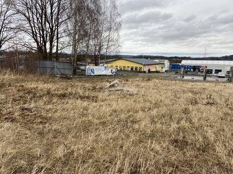 Nabízíme Vám k pronájmu pěkný pozemek o výměře 1.000m2 (možn