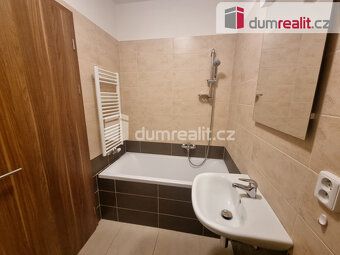 Vratná kauce 30.000,- Kč provize RK 16.000,- Kč Nájemné+zálo