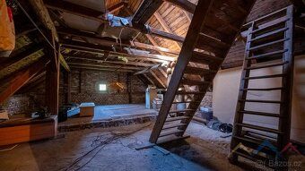Nabízím na prodej rodinný dům téměř na samotě o dispozici 4+
