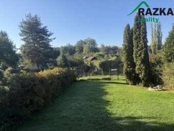 Nabízíme k prodeji krásnou a udržovanou zahradu o výměře 338