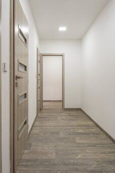 Продається повністю відремонтована квартира в особистій власності