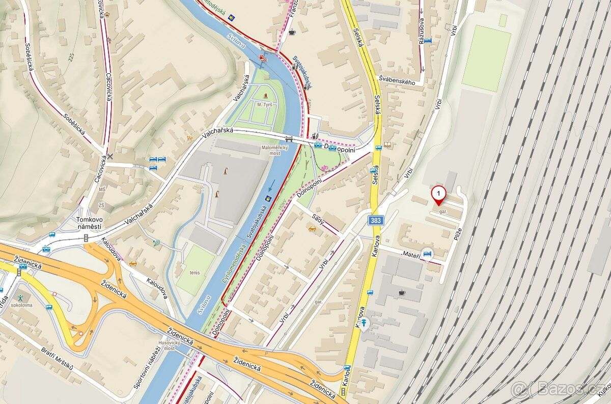 Nabízím ke svému pronájmu prostornou garáž o výměře 18 m², n