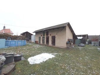 Prodej rodinného domu se dvěma byty 3+kk v přízemí a vlastní