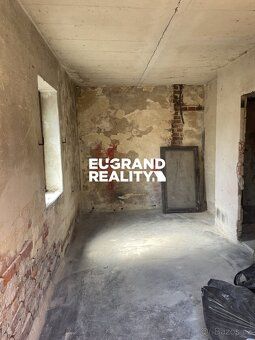 Ev.č. 05741 Prodej prostorného rodinného domu k rekonstrukci
