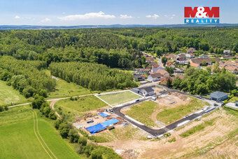 Nabízíme k prodeji stavební pozemek o výměře 1 061 m² v klid