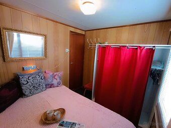 Mobilní Chalet Samosa GR7/16 nabízí praktické a útulné zázem