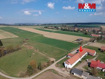 Výrobní a skladovací prostory, kanceláře, zázemí pro zaměstn