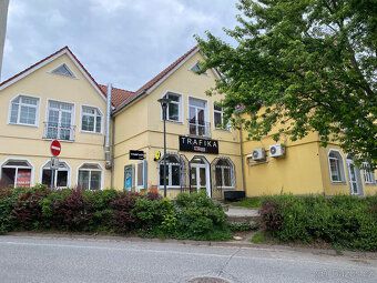 Nahoře bydlení, dole provozovna?
Hledáte objekt pro bydlení 