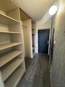 Nabízíme k pronájmu byt o dispozici 2+1 a výměře 49 m2 na ad