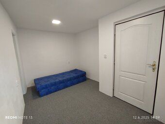 Pronajmu prostory o velikosti cca 100 m² a 180 m².
První pro