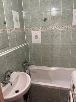 Nabízím k prodeji družstevní byt 3+1 (67 m²) balkonem v klid