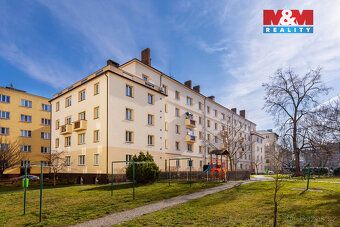 Nabízíme k prodeji prostorný byt 3+1 o výměře 83 m² ve 2. pa