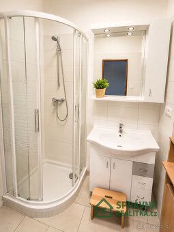 Nabízíme k prodeji prostorný byt 3+1 o ploše 70 m² v Janovic