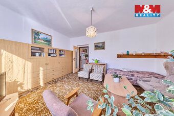 Nabízíme k prodeji vícegenerační rodinný dům o užitné ploše 