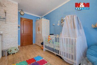 Nabízíme k prodeji prostorný byt o dispozici 4+1 o výměře 77