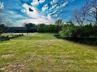 Prodej pozemku k bydlení o výměře 1 781 m² v k.ú. Rychvald. 