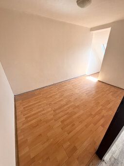 Nabízíme k pronájmu byt 2+kk o rozloze 48 m2 v Kladně, ul. A