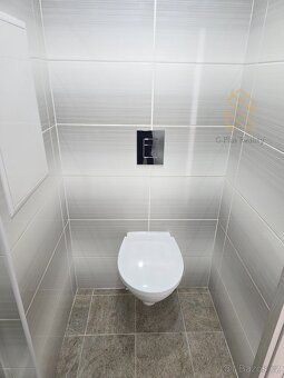 Nabízím k pronájmu světlý byt o dispozici 1+1 a výměře 34 m²