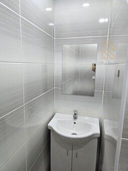 Nabízím k pronájmu světlý byt o dispozici 1+1 a výměře 34 m²