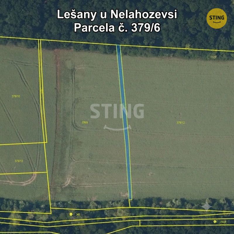 Prodej pole (orná půda) u Prahy, Lešany u Nelahozevsi, dva p