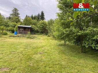 Nabízíme k prodeji pozemek 718m2 doposud využíván jako zahra