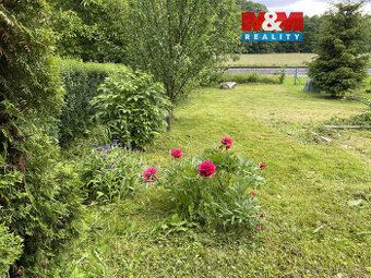 Nabízíme k prodeji pozemek 718m2 doposud využíván jako zahra