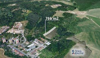 Prodám ½ podílu orné půdy s investičním potenciálem. Vysoká 