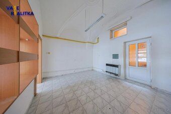 Nabízíme k pronájmu komerční prostory o celkové výměře 40 m²