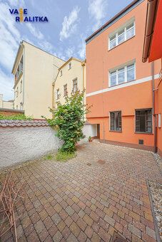 Nabízíme k pronájmu komerční prostory o celkové výměře 40 m²