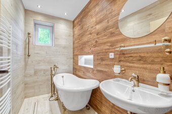 Rodinný dům o dispozici 5+1 s pozemkem o velikosti 1.005 m² 