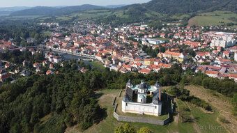 Nabízíme k prodeji pozemek určený k výstavbě rekreačního obj