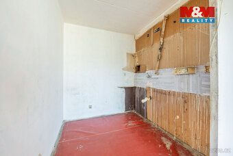Nabízíme k prodeji byt v revitalizovaném panelovém domě o di