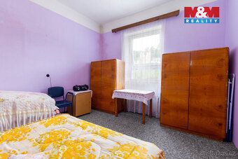 Nabízíme k prodeji jedinečnou chalupu v malebném údolí Kobyl