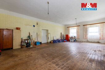 Nabízíme k prodeji jedinečnou chalupu v malebném údolí Kobyl