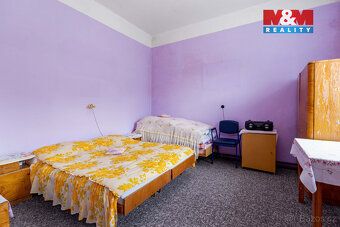 Nabízíme k prodeji jedinečnou chalupu v malebném údolí Kobyl