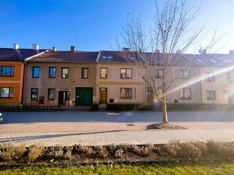 Prostorný rodinný dům 6+2 se zahradou, garáží a parkováním –