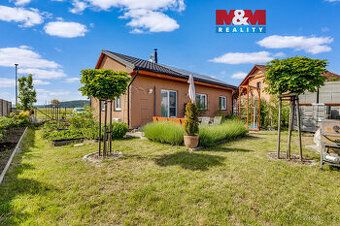 NA PRODEJ ½ rodinného domu o zastavěné ploše 246m² dle KN, v