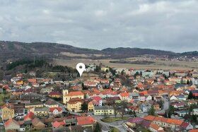 NA PRODEJ ½ rodinného domu o zastavěné ploše 246m² dle KN, v