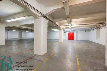 Ev.č. 01169 Nabízíme k pronájmu sklady v uzavřeném areálu. V