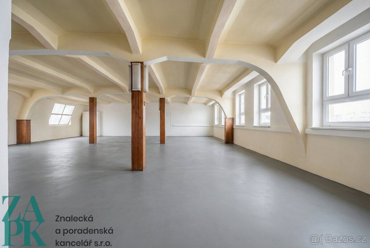 Ev.č. 01167 Nabízíme k pronájmu kancelářské prostory o výměř