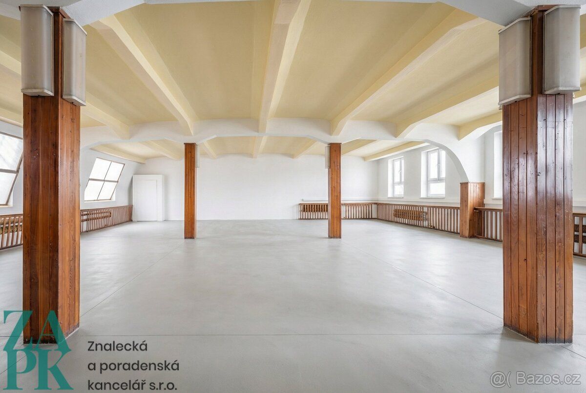 Ev.č. 01167 Nabízíme k pronájmu kancelářské prostory o výměř