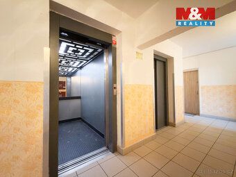 Nabízíme k prodeji garsonku o celkové výměře 30,1 m² s balkó