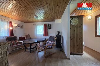 Nabízíme k prodeji chatu se zahradou v klidné rekreační obla