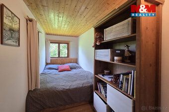 Nabízíme k prodeji chatu se zahradou v klidné rekreační obla