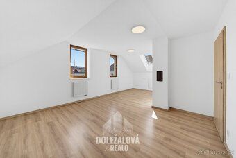 Ev.č. 00874 Prodej moderního rodinného domu 6+kk se sklepem 