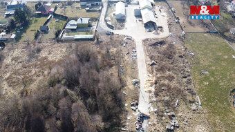 Nabízíme k prodeji zavedený dřevozpracující areál v Hladkých
