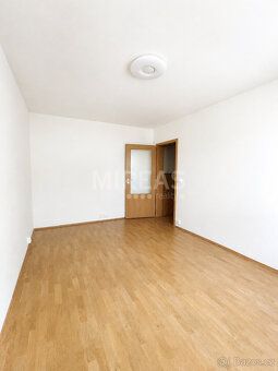 Nabízíme Vám pronájem bytu 2+1, 44 m2, v obci Milovice, okr.