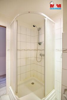 Nabízíme pronájem bytu o dispozici 1+1 a výměře 35 m2 ve zvý
