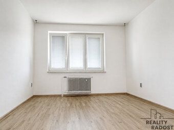 Prostorný byt 3+1 s balkonem po rekonstrukci, ideální pro ro