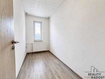Prostorný byt 3+1 s balkonem po rekonstrukci, ideální pro ro